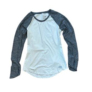 The North Face Raglan Tee T-shirt Thumbholes Women’s S Size Small